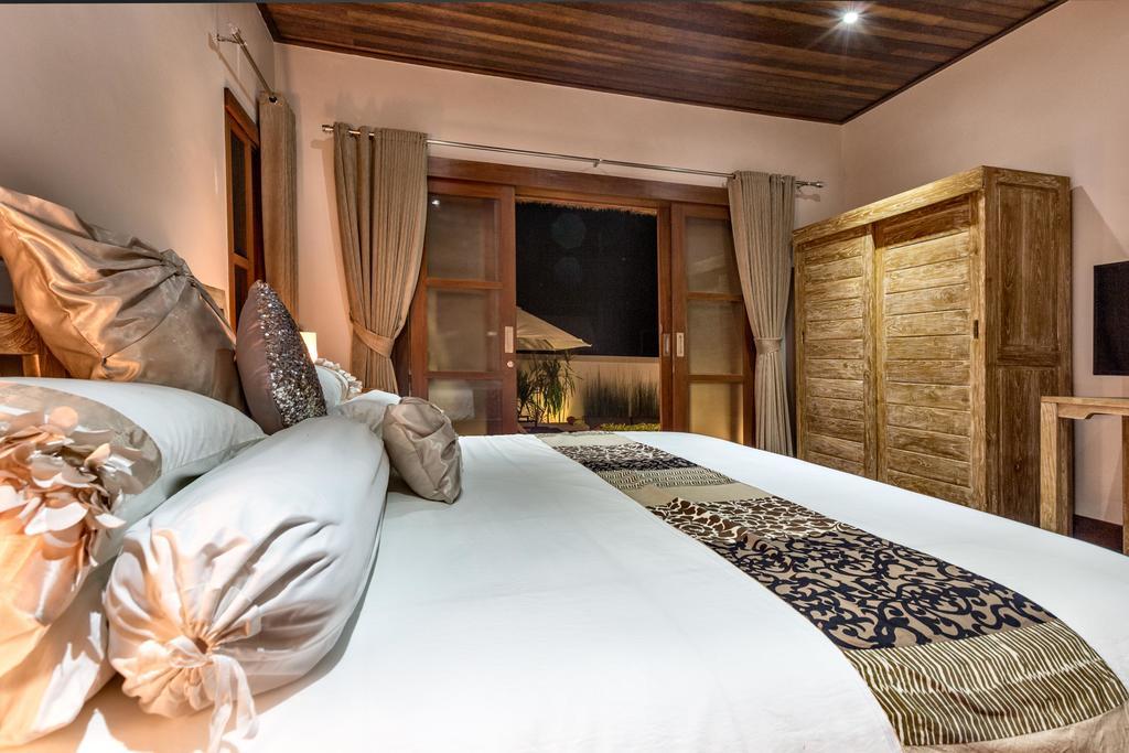 Villa Agung レンボンガン島 エクステリア 写真